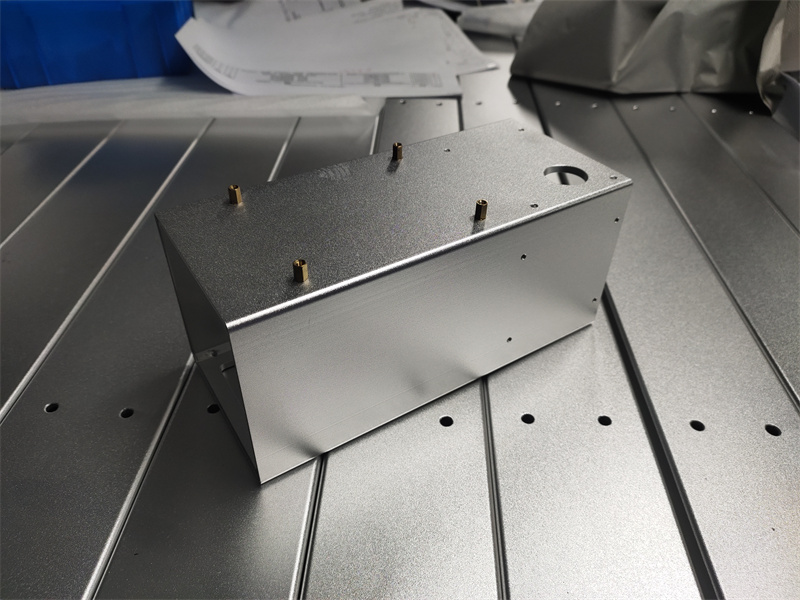 麻豆免费看视频打孔切割